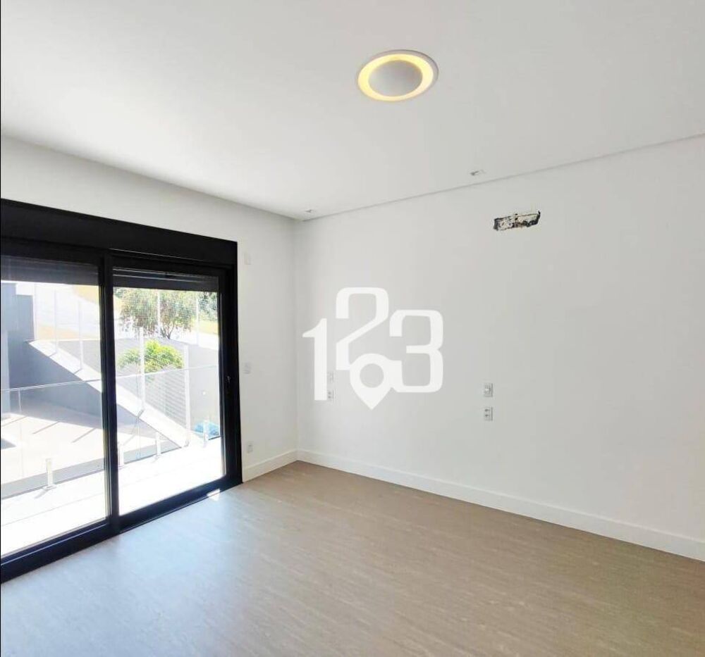 Casa, 3 quartos, 330 m² - Foto 11
