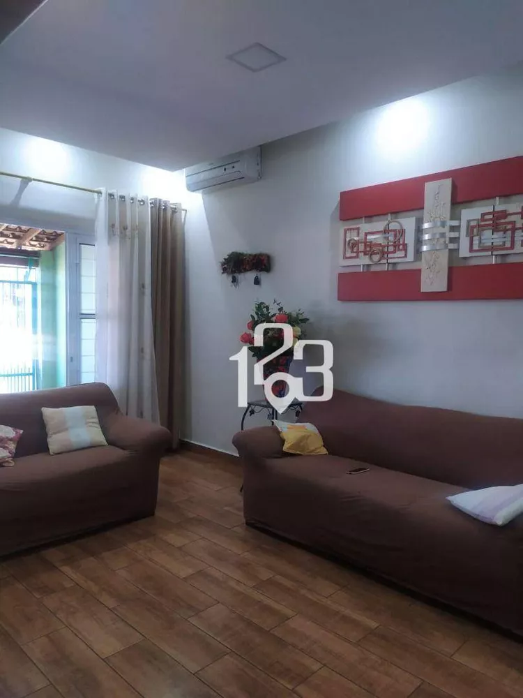 Casa à venda com 3 quartos, 250M2 - Foto 3