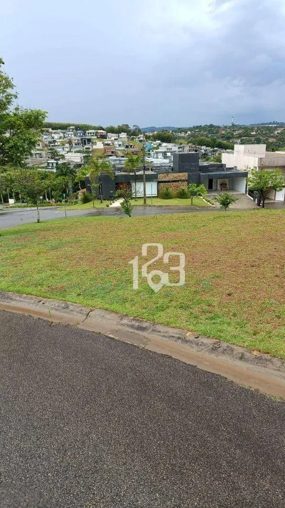 Loteamento e Condomínio, 597 m² - Foto 1