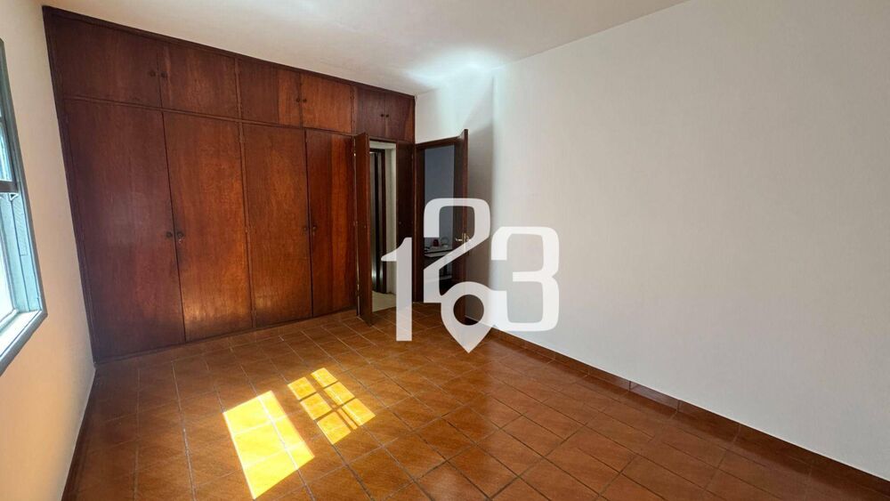 Casa para alugar com 3 quartos, 250M2 - Foto 4