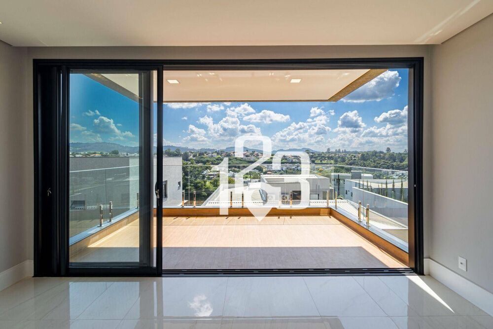 Casa de Condomínio à venda com 4 quartos, 450m² - Foto 4