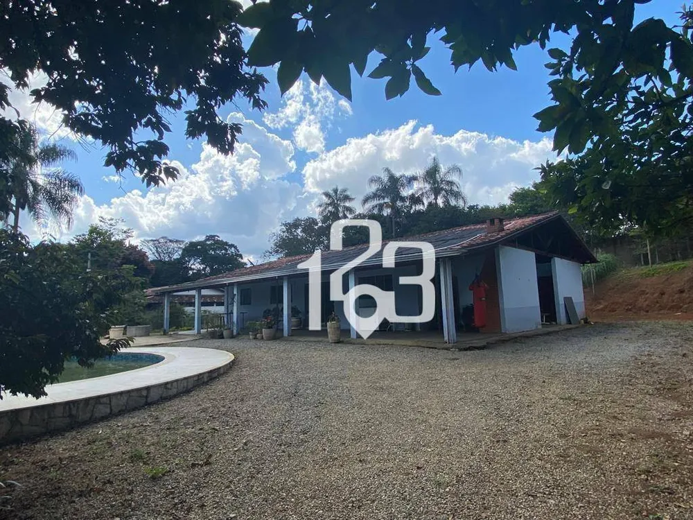 Chácara, 3 quartos, 6000 m² - Foto 1