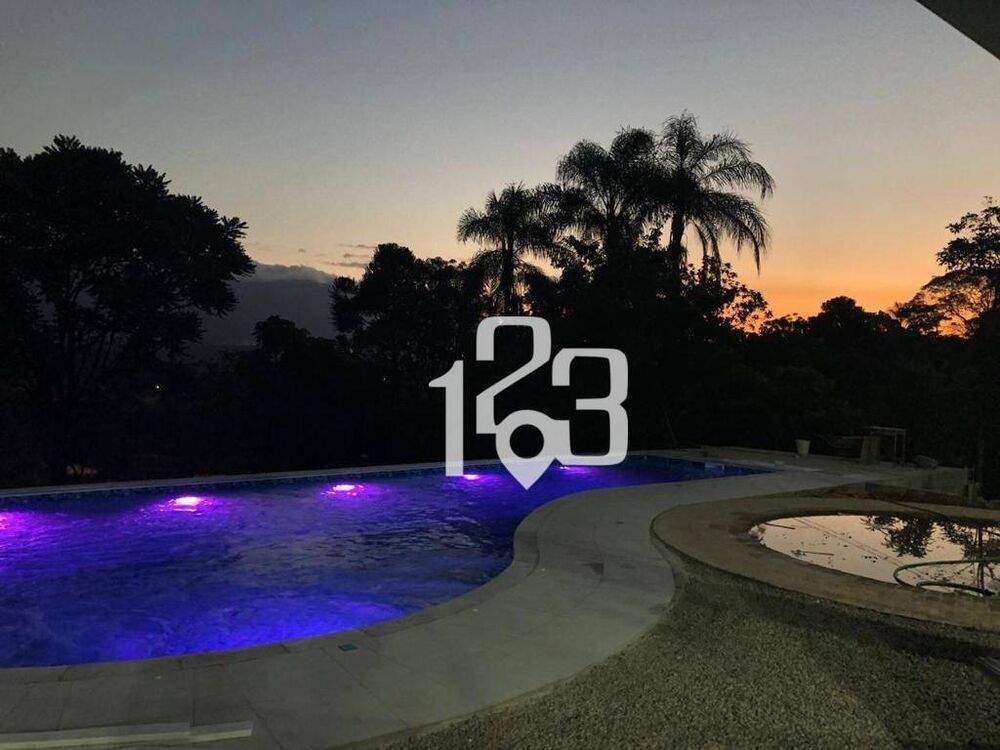 Chácara, 3 quartos, 6000 m² - Foto 1