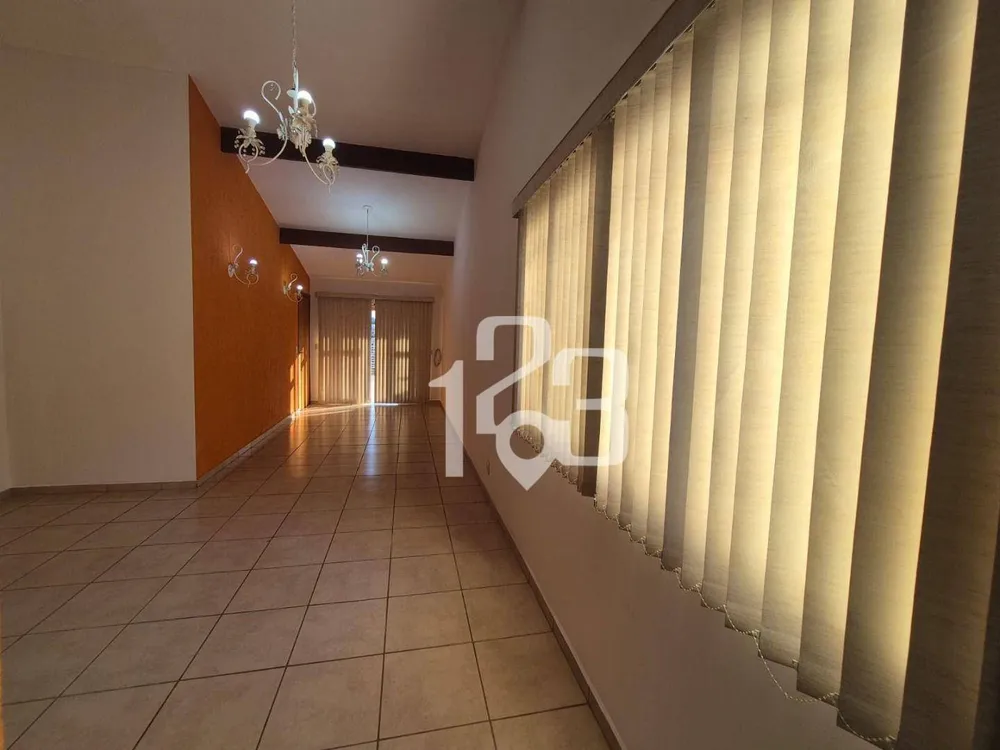 Casa, 3 quartos, 216 m² - Foto 2