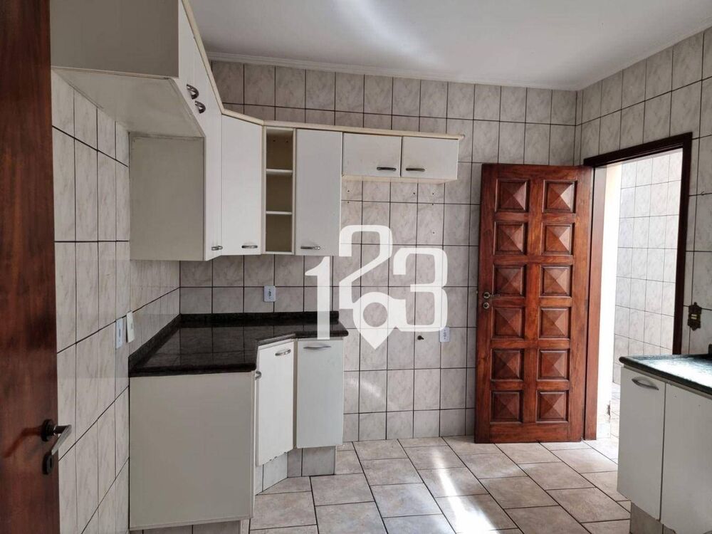 Casa, 3 quartos, 175 m² - Foto 3