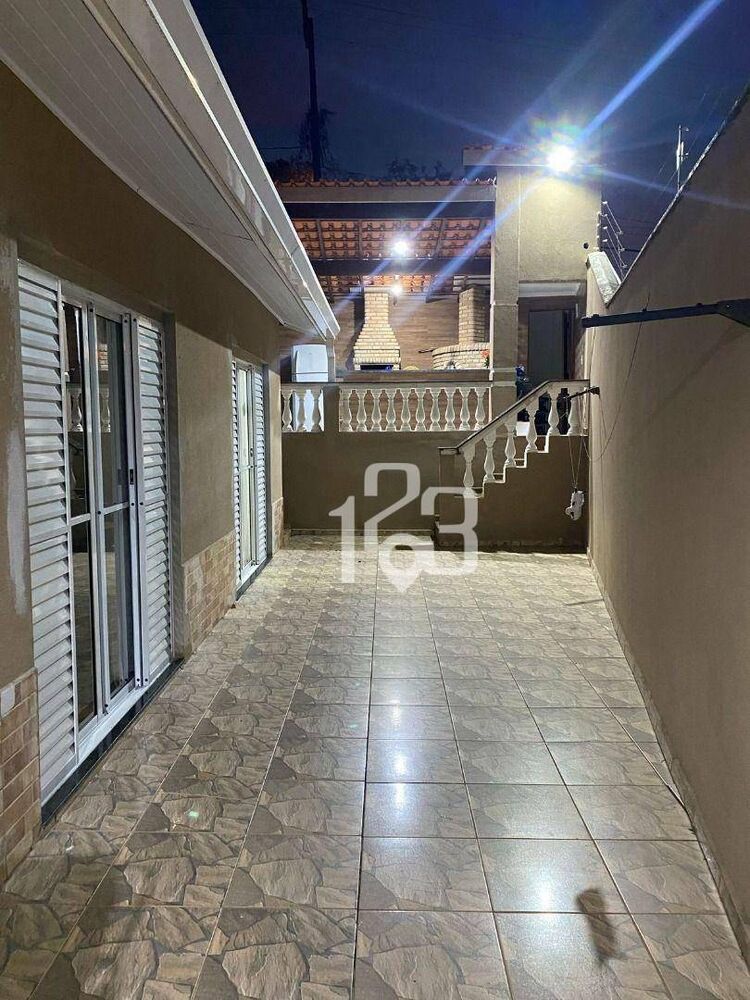 Casa, 4 quartos, 250 m² - Foto 8