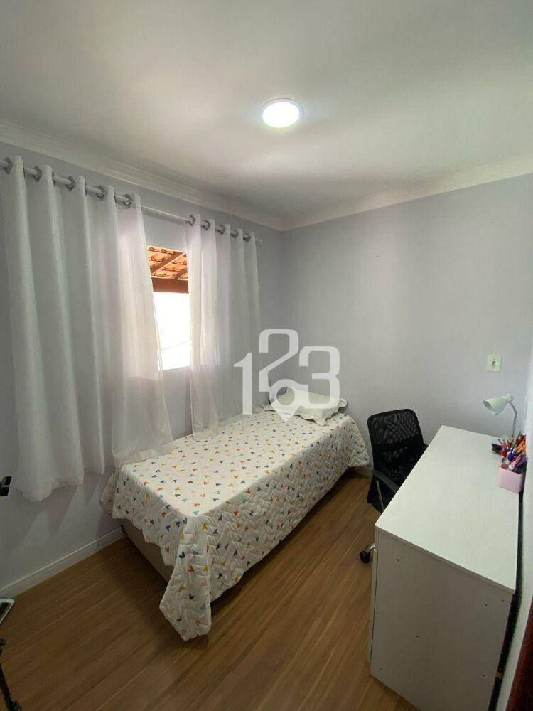 Casa, 4 quartos, 250 m² - Foto 4