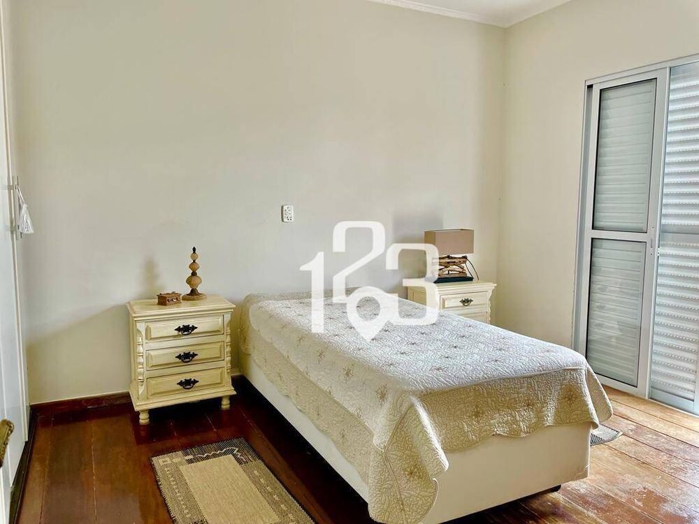 Casa, 3 quartos, 300 m² - Foto 11