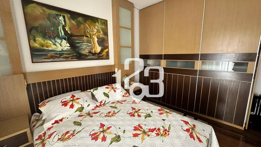 Casa de Condomínio à venda com 5 quartos, 600m² - Foto 17