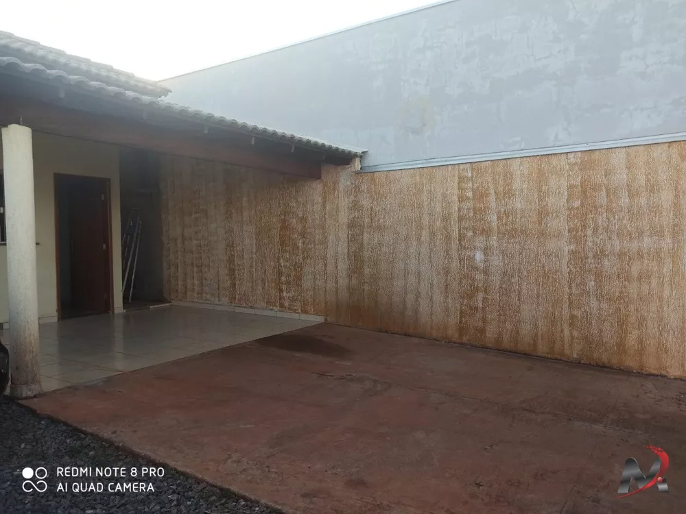 Casa à venda com 3 quartos, 150m² - Foto 1