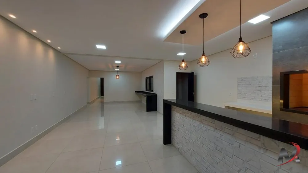 Casa, 3 quartos, 268 m² - Foto 2