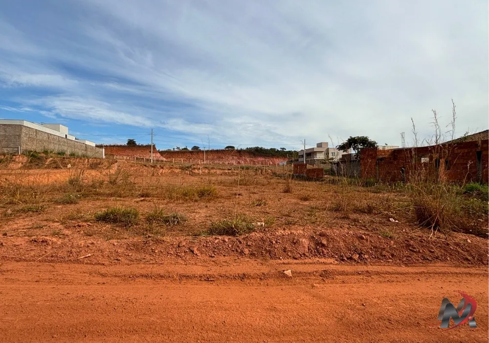 Terreno, 300 m² - Foto 1