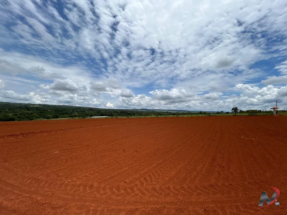 Chácara, 3 quartos, 4560 m² - Foto 1
