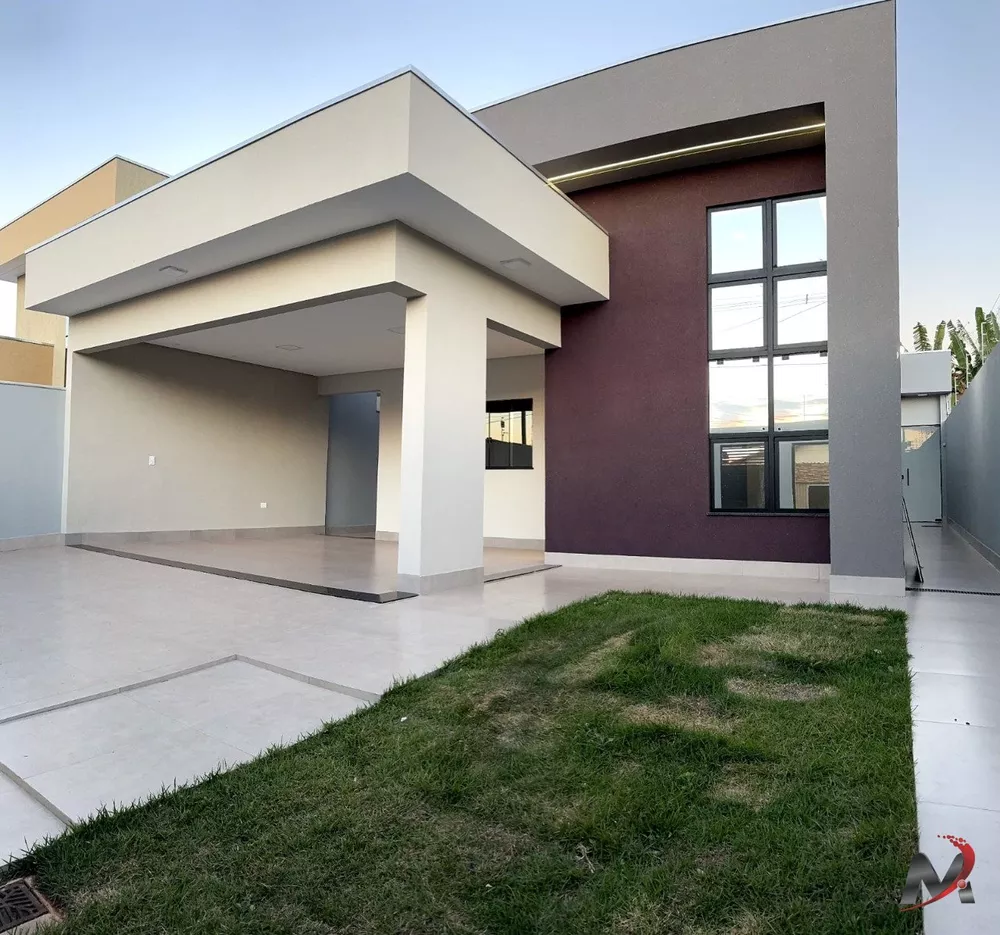 Casa à venda com 3 quartos, 137m² - Foto 1