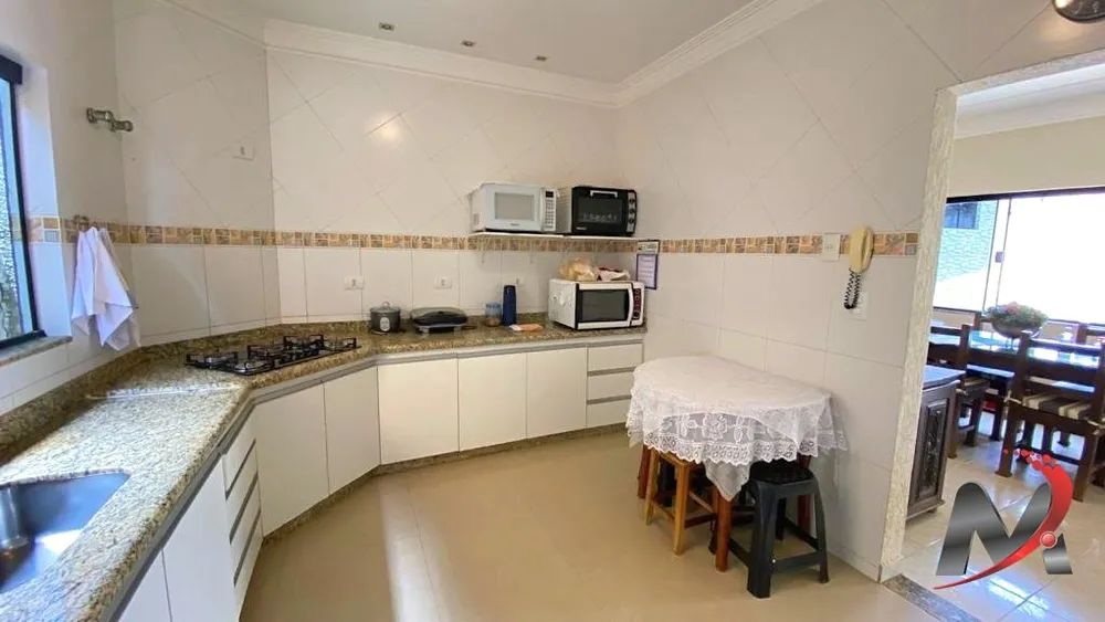 Casa, 6 quartos, 274 m² - Foto 9