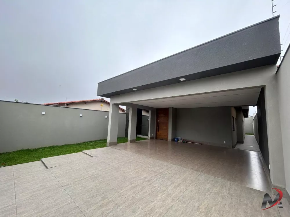 Casa à venda com 3 quartos, 180m² - Foto 2