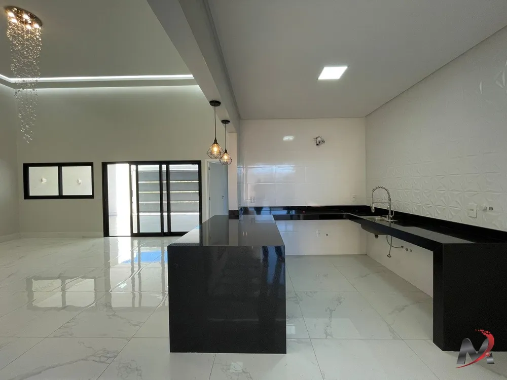 Casa, 3 quartos, 202 m² - Foto 4