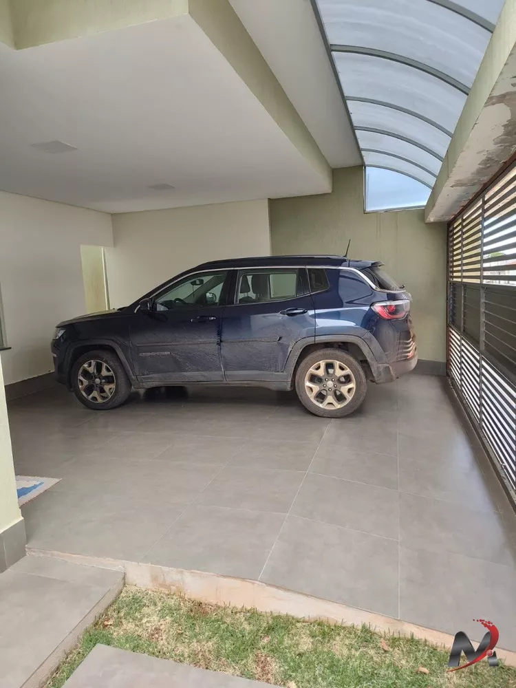 Casa à venda com 3 quartos, 220m² - Foto 4