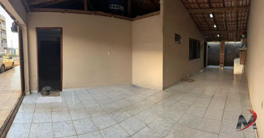 Casa à venda com 3 quartos, 113m² - Foto 1