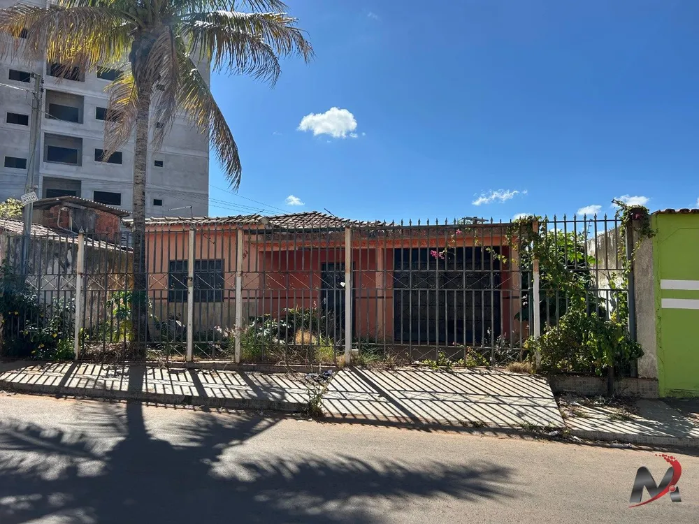 Terreno, 303 m² - Foto 1