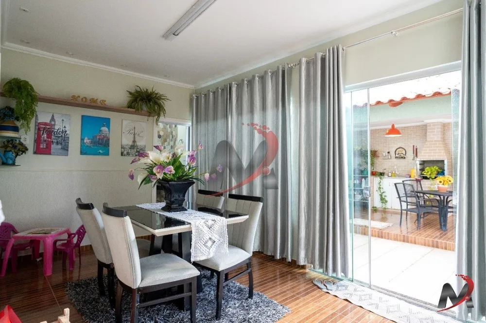Casa, 3 quartos, 240 m² - Foto 8