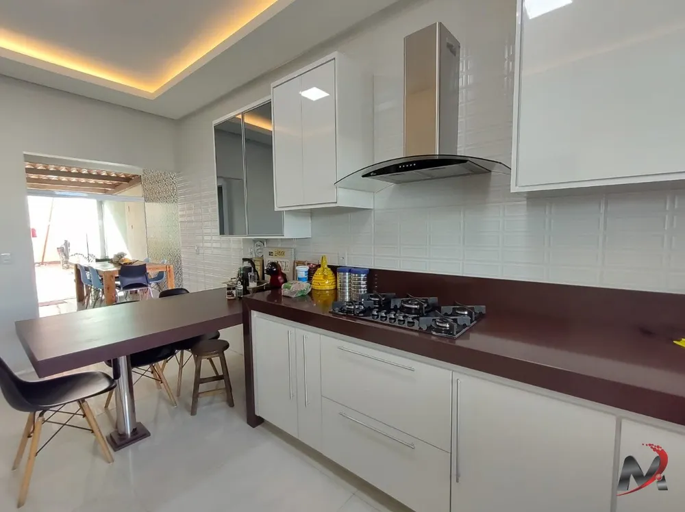 Casa, 4 quartos, 220 m² - Foto 10