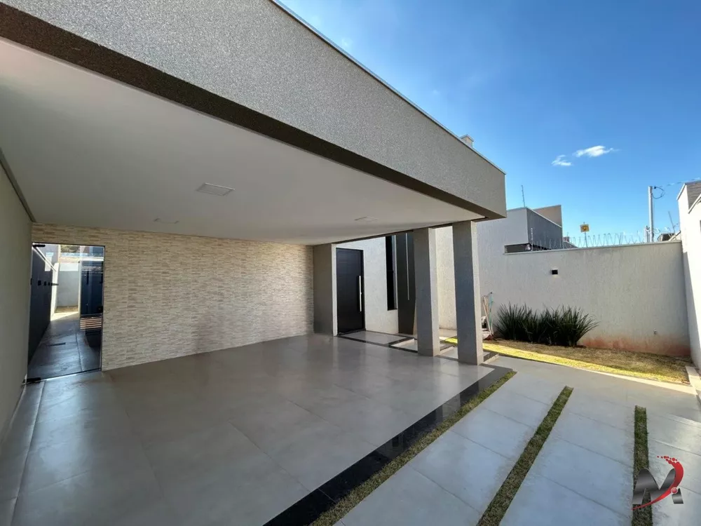 Casa à venda com 3 quartos, 138m² - Foto 4