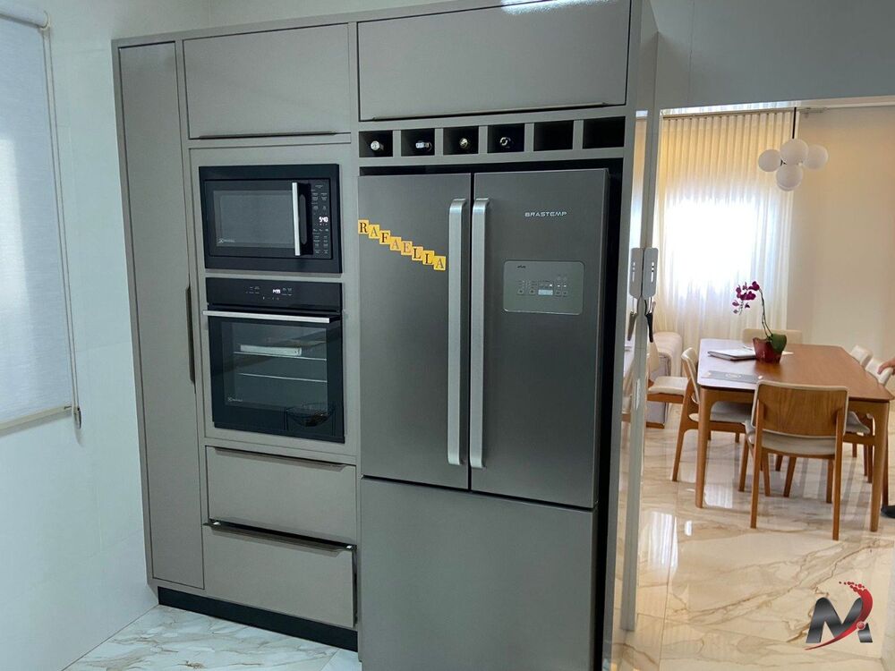 Sobrado à venda com 3 quartos, 200m² - Foto 2