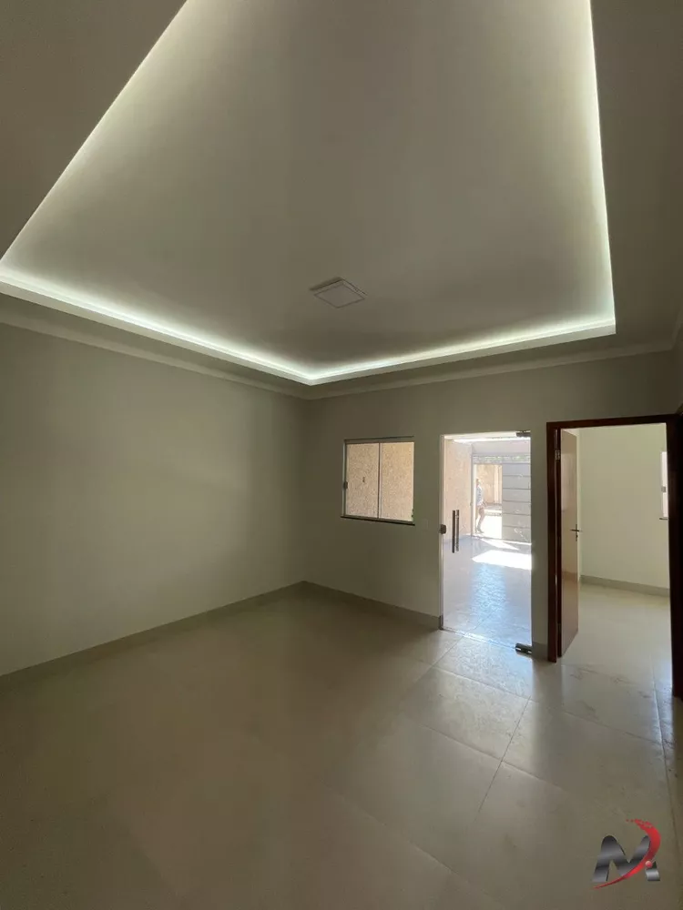 Casa à venda com 3 quartos, 105m² - Foto 2