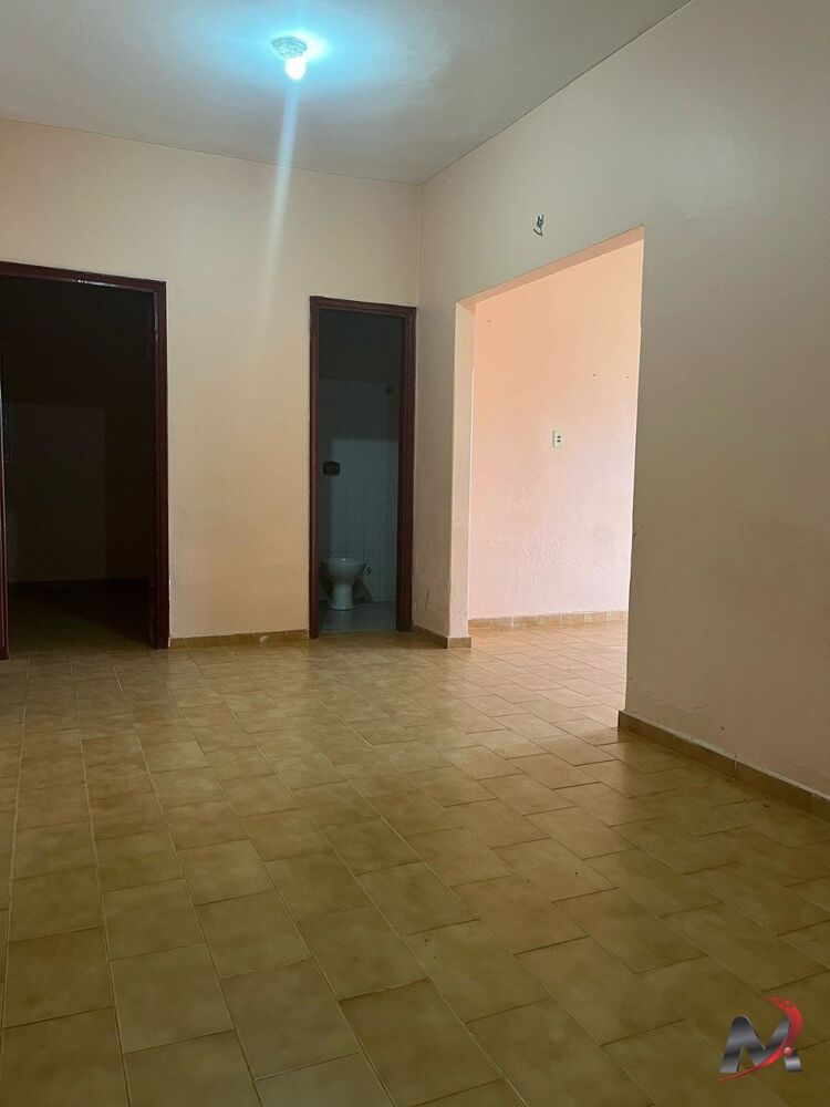 Casa para alugar com 3 quartos - Foto 1