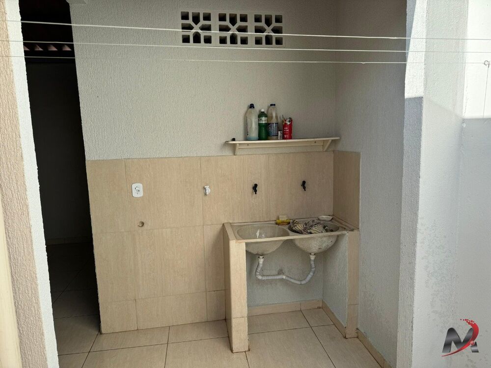 Casa à venda com 3 quartos - Foto 3