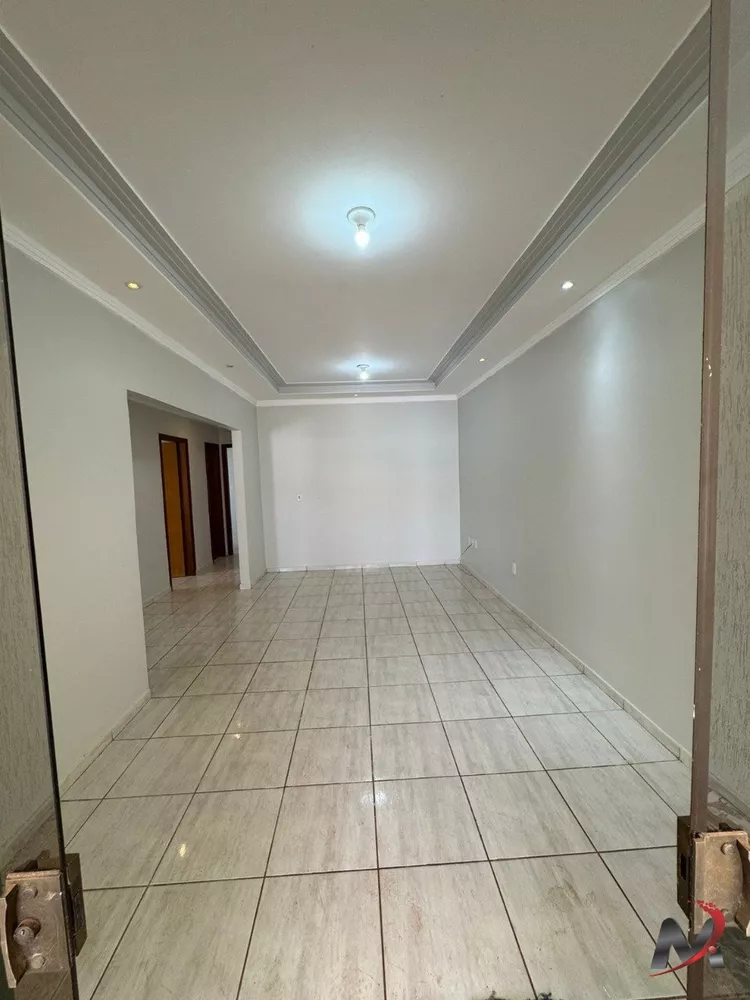 Casa à venda com 3 quartos, 110m² - Foto 4