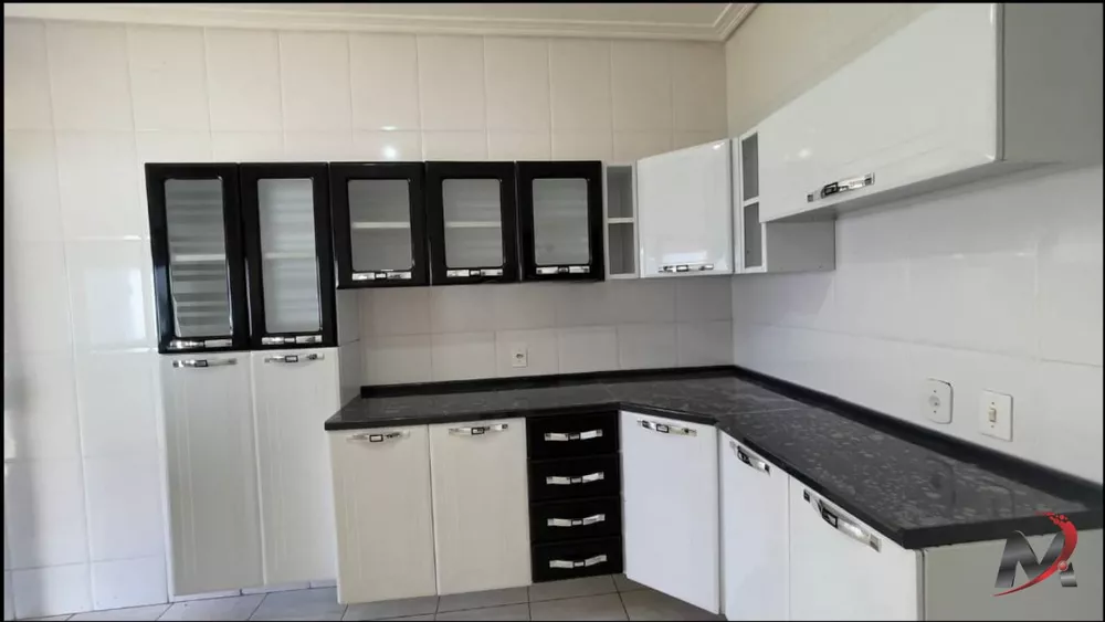 Casa à venda com 3 quartos, 110m² - Foto 2