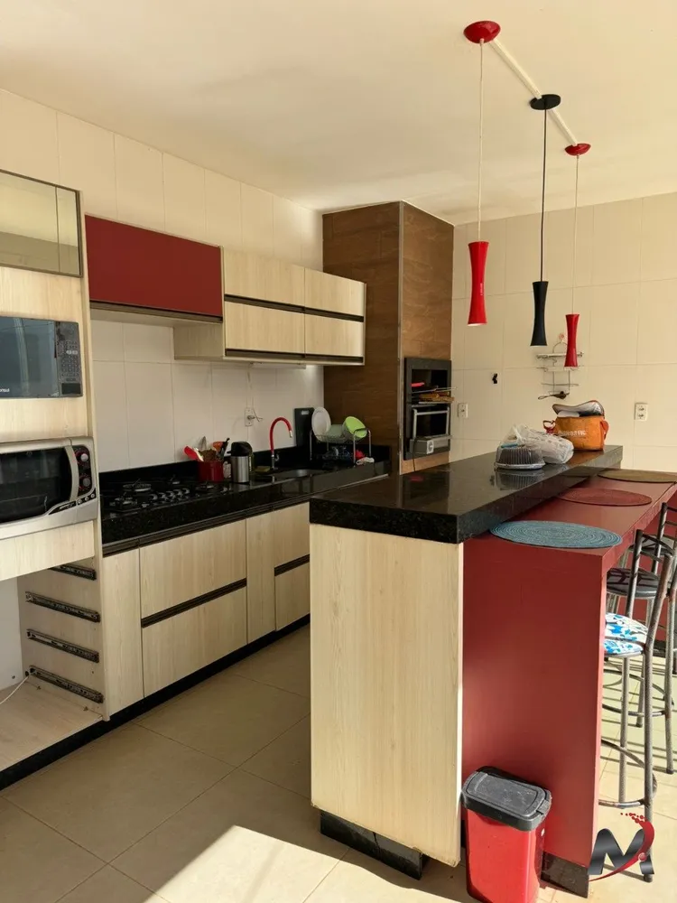 Casa, 3 quartos, 300 m² - Foto 1