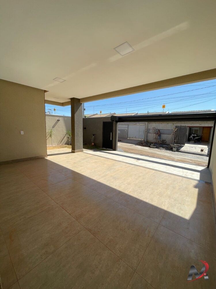 Casa à venda com 3 quartos, 139m² - Foto 2
