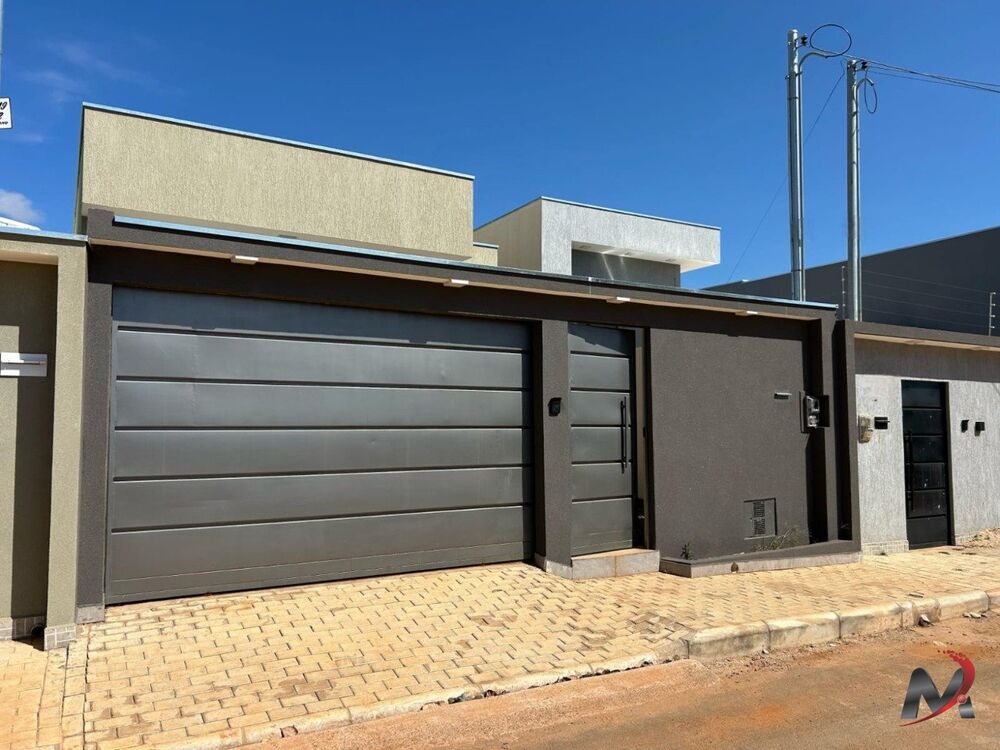 Casa à venda com 3 quartos, 127m² - Foto 1