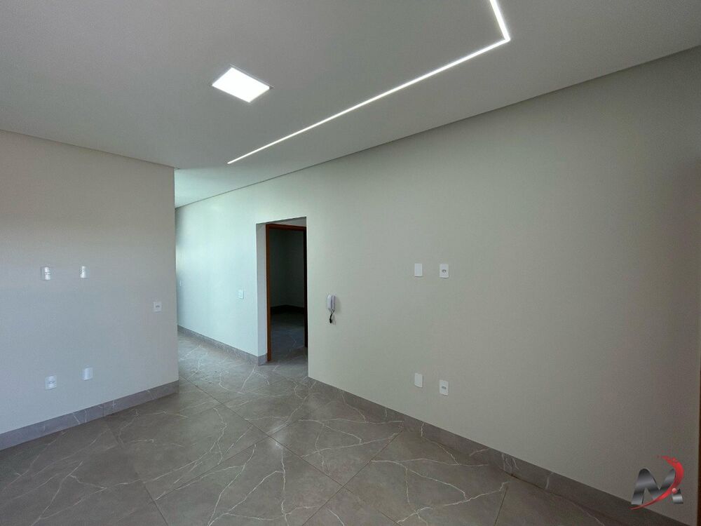 Casa à venda com 3 quartos, 127m² - Foto 3