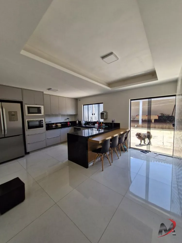 Sobrado à venda com 3 quartos, 380m² - Foto 3