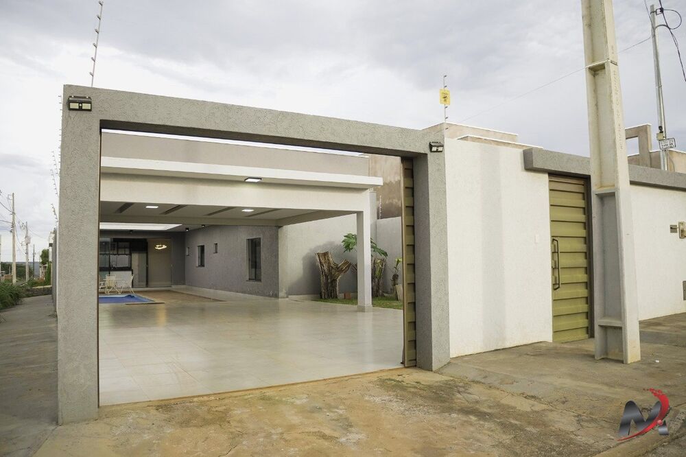 Casa à venda com 2 quartos, 143m² - Foto 1