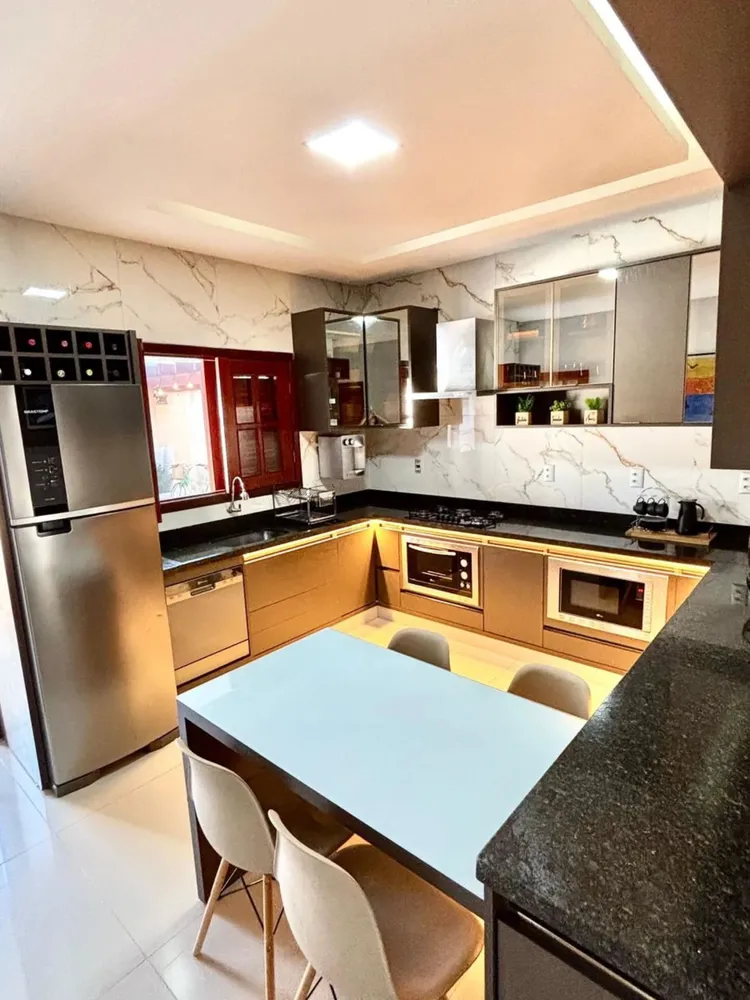 Casa, 3 quartos, 250 m² - Foto 14