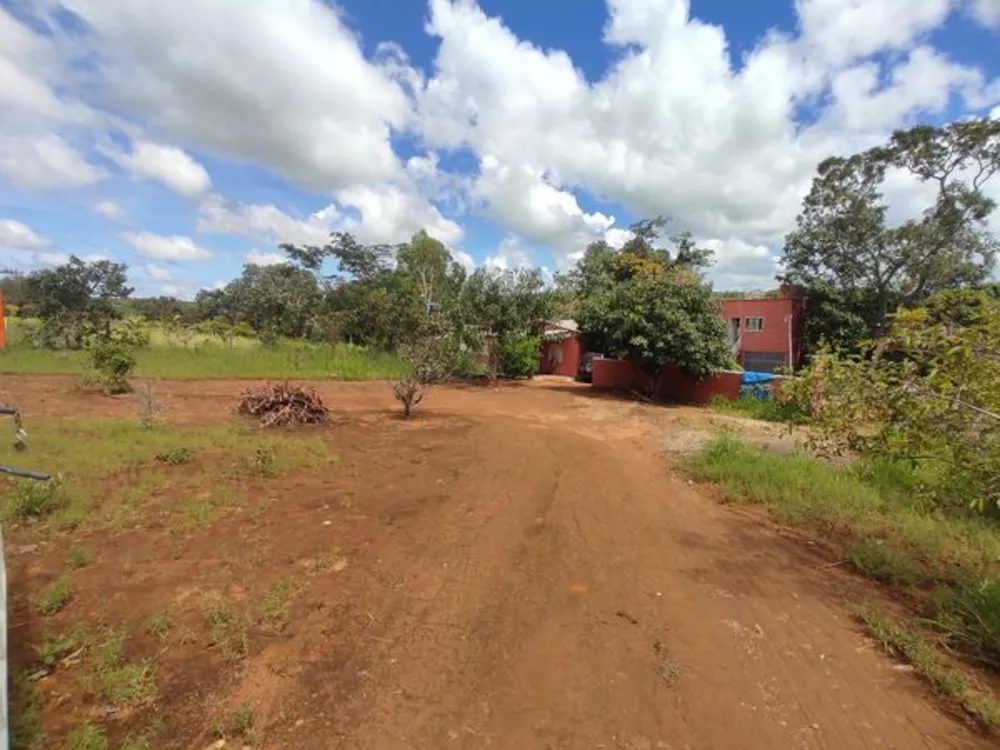 Chácara, 3 quartos, 4500 m² - Foto 1