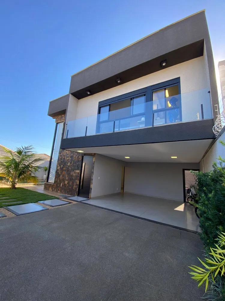 Casa, 3 quartos, 211 m² - Foto 1