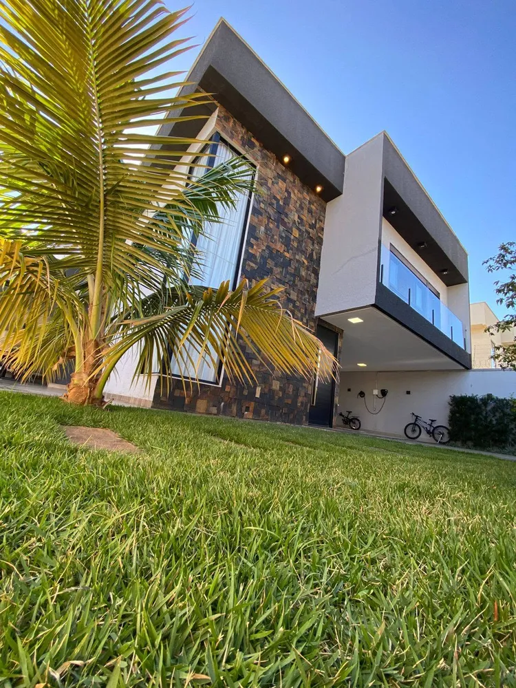 Casa, 3 quartos, 211 m² - Foto 2