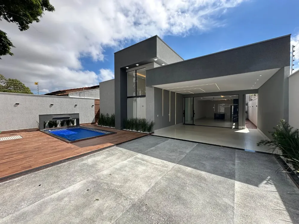 Casa, 4 quartos, 290 m² - Foto 1