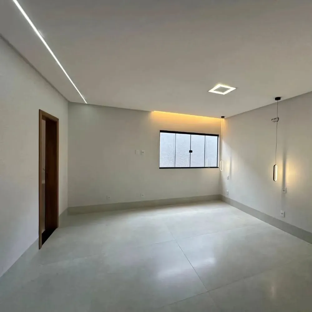 Casa, 4 quartos, 290 m² - Foto 2