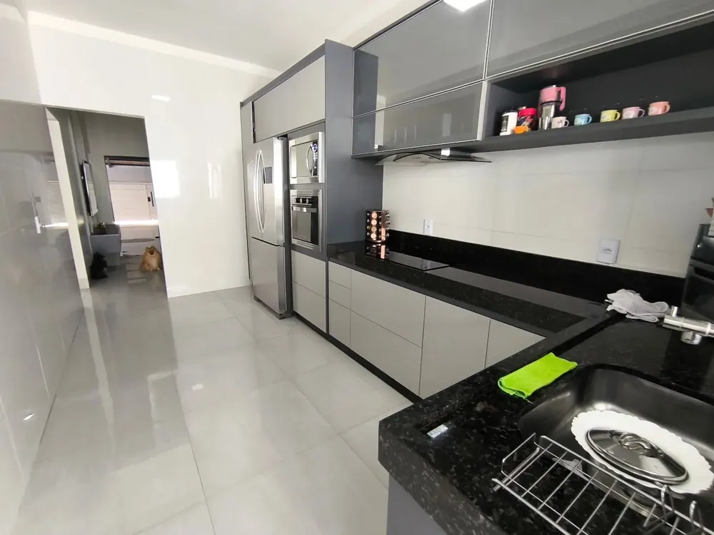 Casa, 3 quartos, 166 m² - Foto 3
