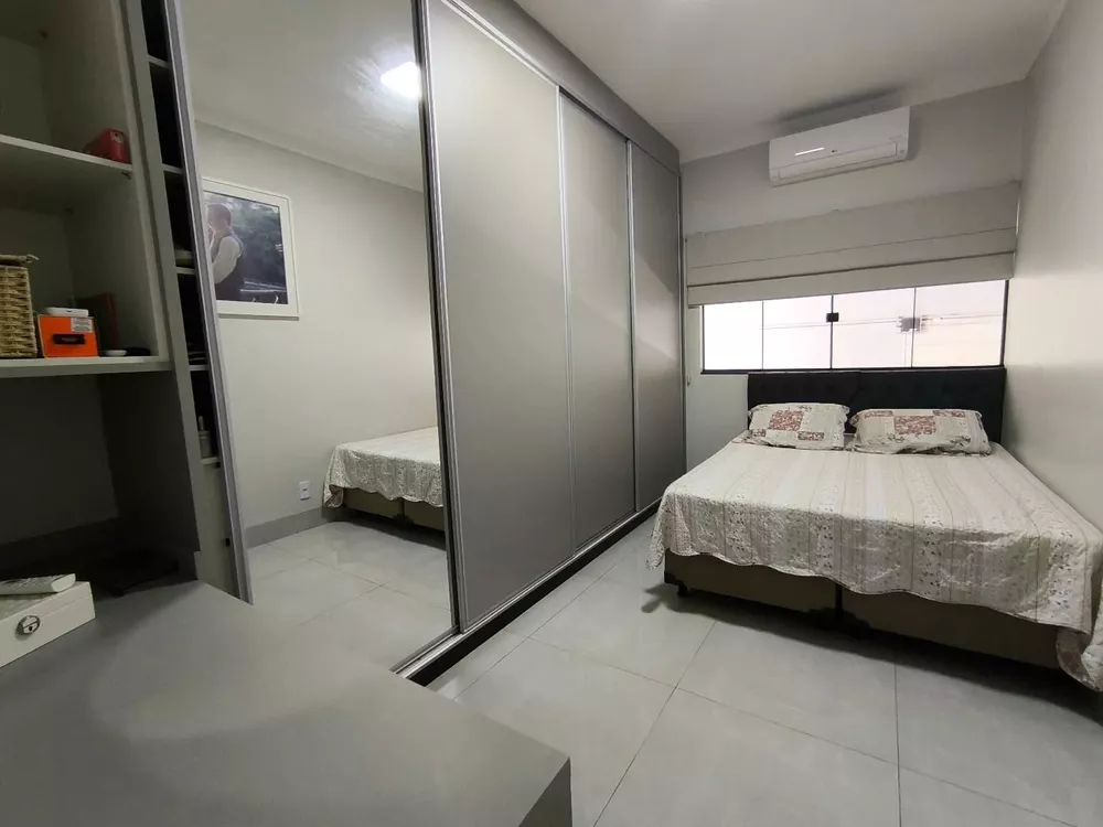 Casa, 3 quartos, 166 m² - Foto 3