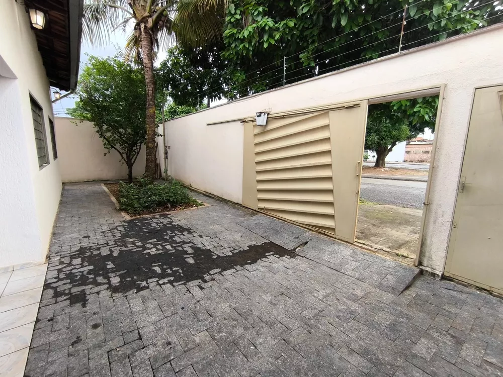 Casa, 3 quartos, 200 m² - Foto 2