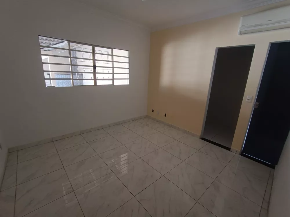 Casa, 3 quartos, 242 m² - Foto 4