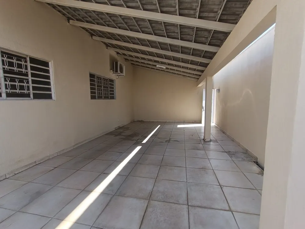 Casa, 3 quartos, 242 m² - Foto 1
